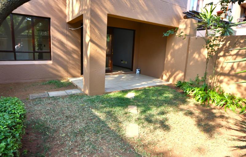 To Let 1 Bedroom Property for Rent in Lonehill Gauteng