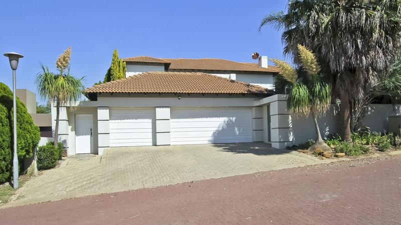 To Let 5 Bedroom Property for Rent in Dainfern Golf Estate Gauteng