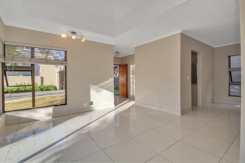 2 Bedroom Property for Sale in Beverley Gauteng