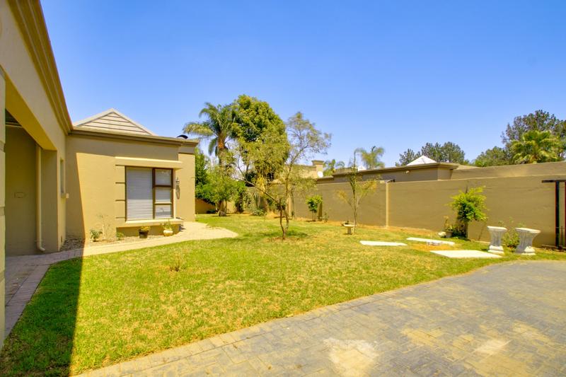 2 Bedroom Property for Sale in Beverley Gauteng