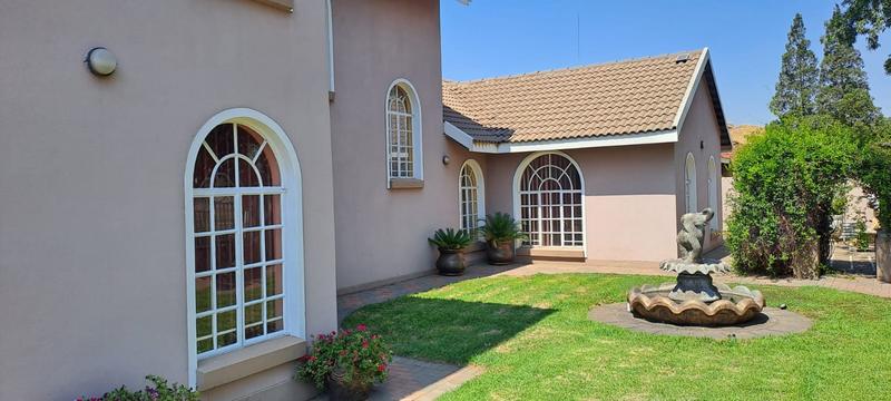 4 Bedroom Property for Sale in Vanderbijlpark SE 4 Gauteng