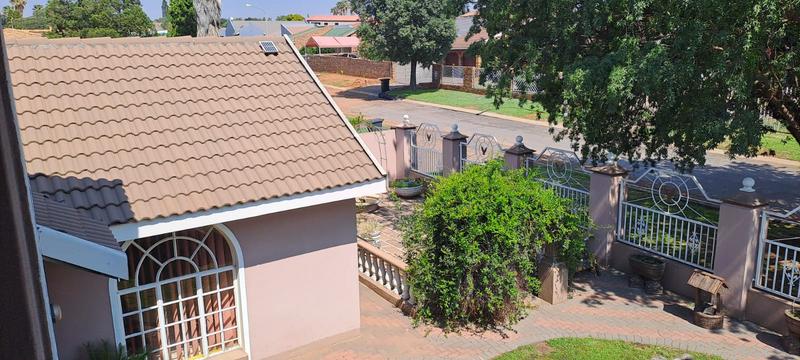 4 Bedroom Property for Sale in Vanderbijlpark SE 4 Gauteng