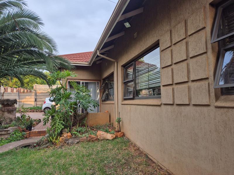 4 Bedroom Property for Sale in Primrose Hill Gauteng