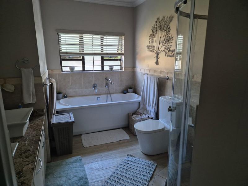 4 Bedroom Property for Sale in Primrose Hill Gauteng