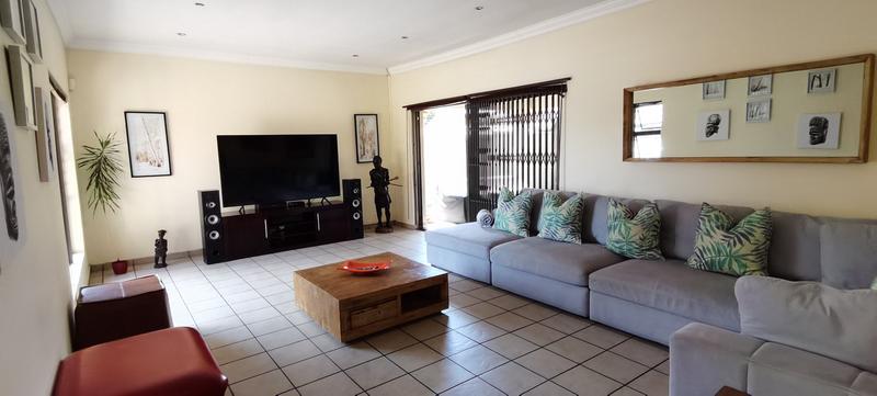 4 Bedroom Property for Sale in Constantia Kloof Gauteng