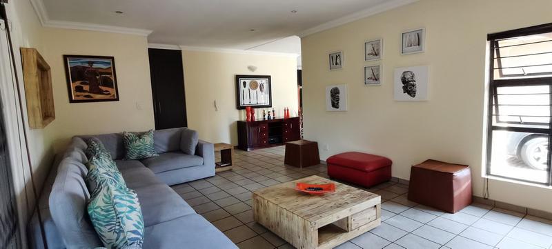 4 Bedroom Property for Sale in Constantia Kloof Gauteng