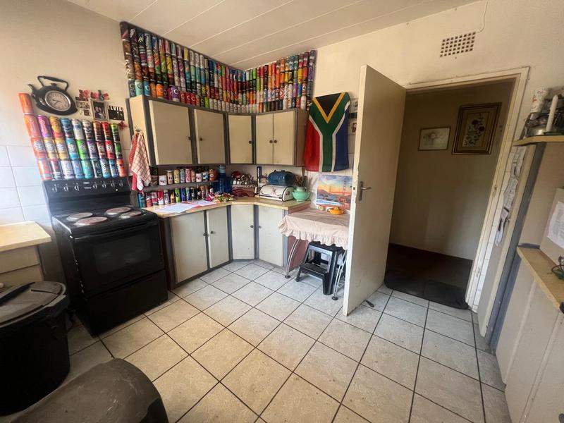 2 Bedroom Property for Sale in Greenhills Gauteng