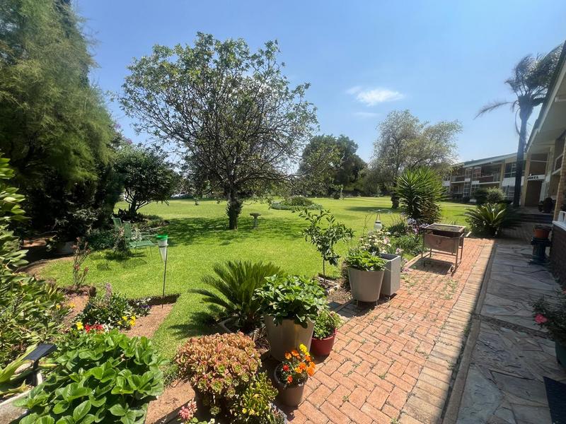 2 Bedroom Property for Sale in Greenhills Gauteng