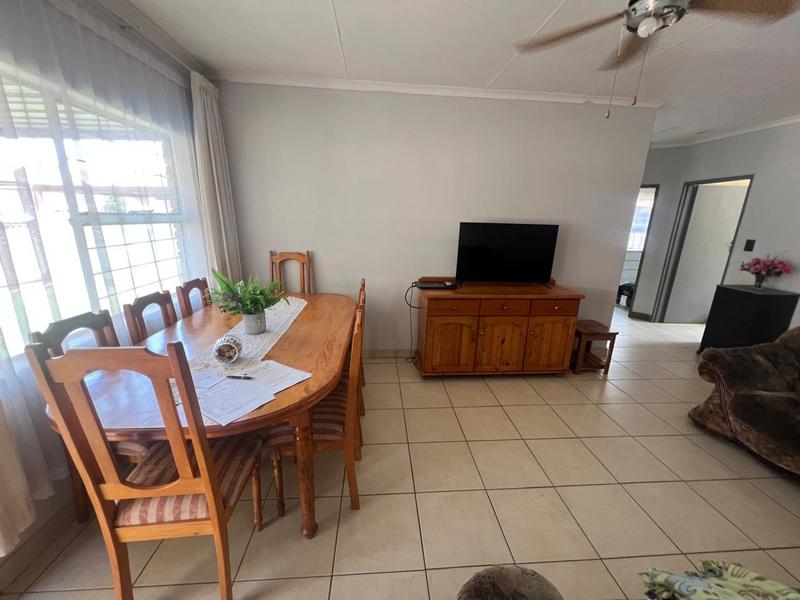 2 Bedroom Property for Sale in Greenhills Gauteng