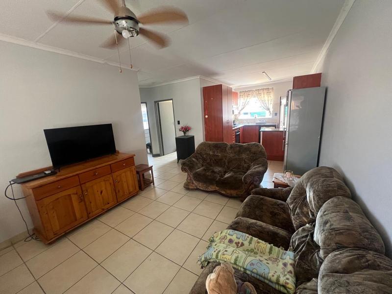 2 Bedroom Property for Sale in Greenhills Gauteng