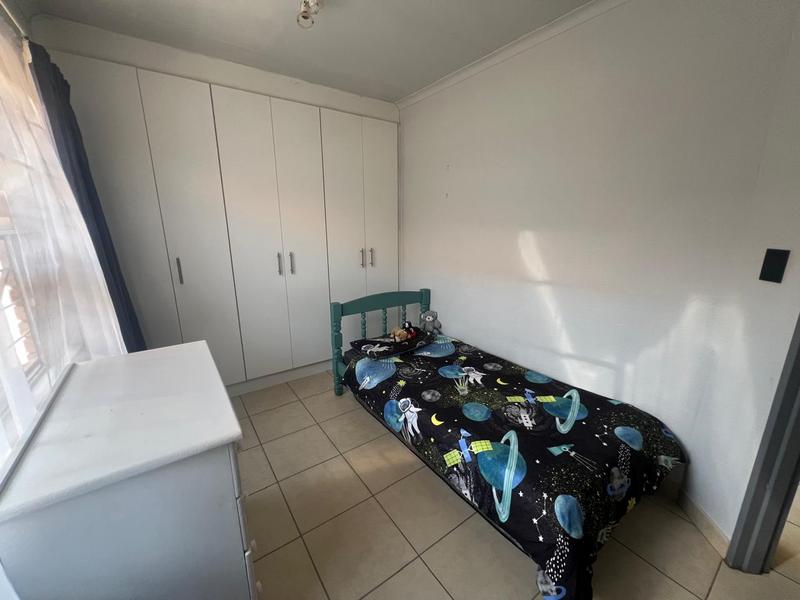 2 Bedroom Property for Sale in Greenhills Gauteng