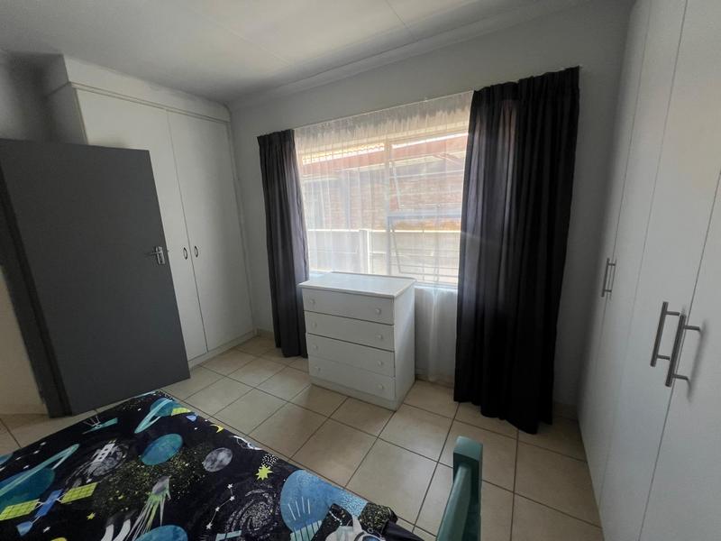 2 Bedroom Property for Sale in Greenhills Gauteng