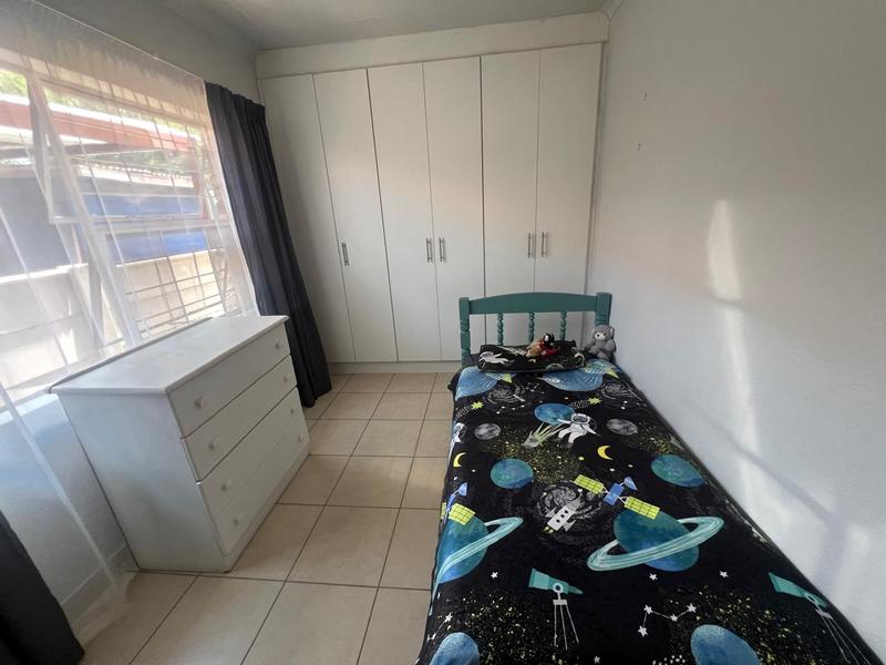 2 Bedroom Property for Sale in Greenhills Gauteng