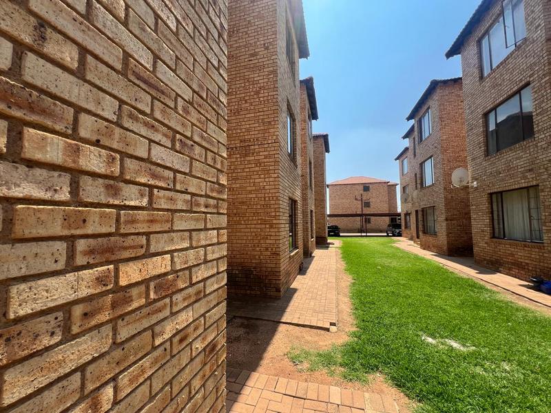 2 Bedroom Property for Sale in Greenhills Ext 3 Gauteng