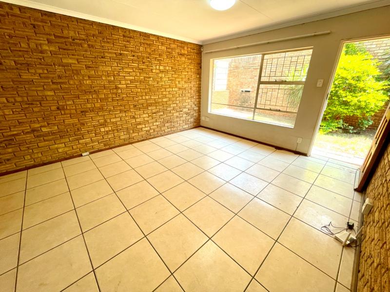 2 Bedroom Property for Sale in Krugersdorp North Gauteng