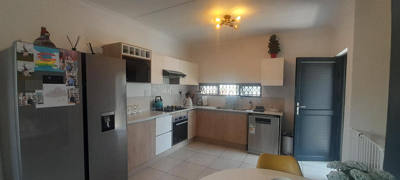 To Let 3 Bedroom Property for Rent in Thatchfield Gauteng