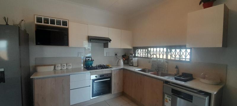 To Let 3 Bedroom Property for Rent in Thatchfield Gauteng