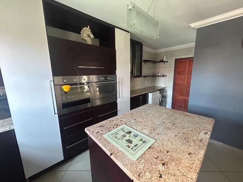 3 Bedroom Property for Sale in Summerfields Estate Gauteng