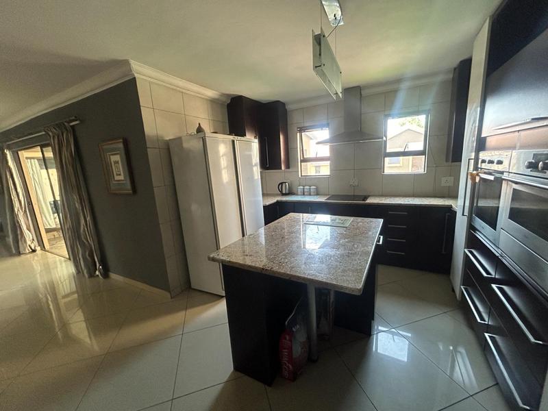 3 Bedroom Property for Sale in Summerfields Estate Gauteng