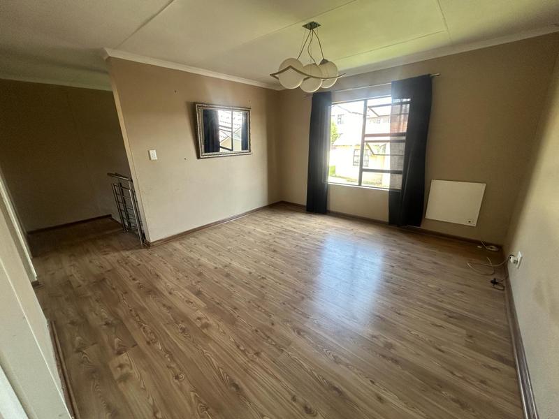 3 Bedroom Property for Sale in Summerfields Estate Gauteng