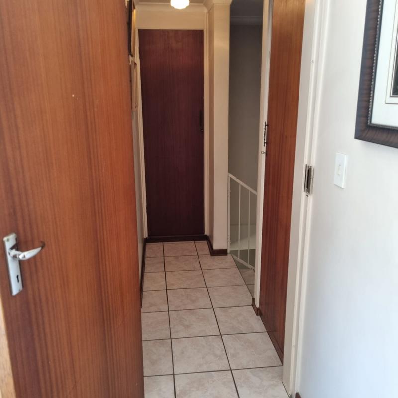 2 Bedroom Property for Sale in Rietfontein Gauteng