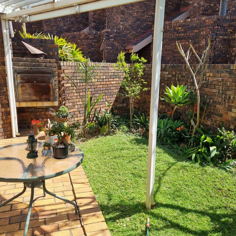 2 Bedroom Property for Sale in Rietfontein Gauteng