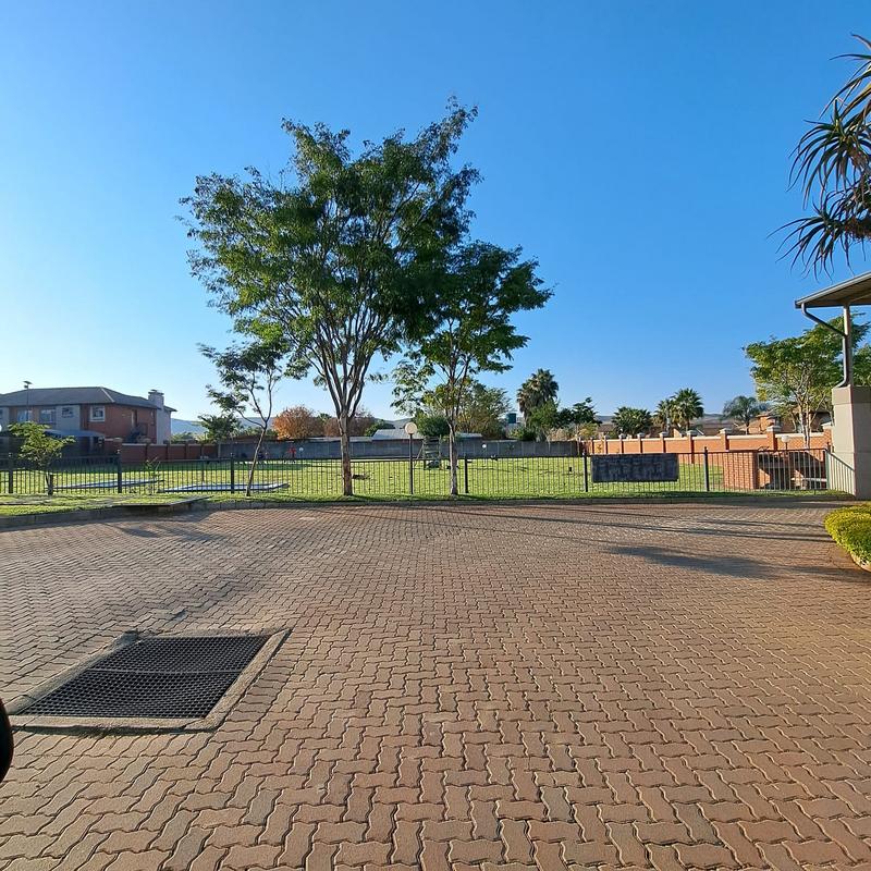 2 Bedroom Property for Sale in Andeon Gauteng