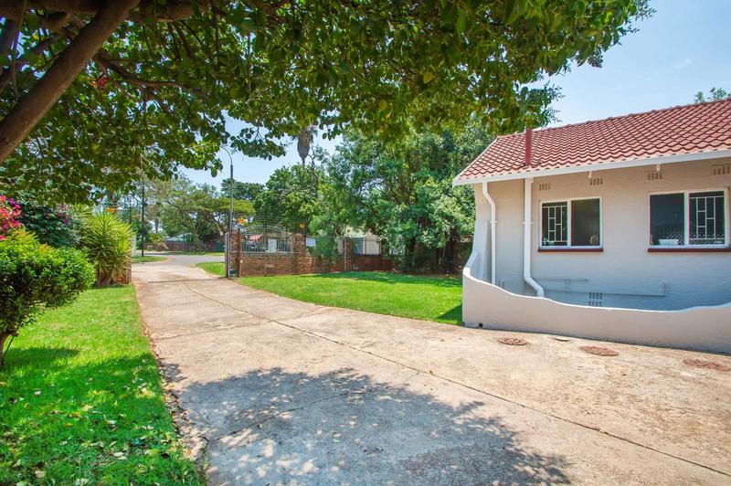 3 Bedroom Property for Sale in Wilro Park Gauteng