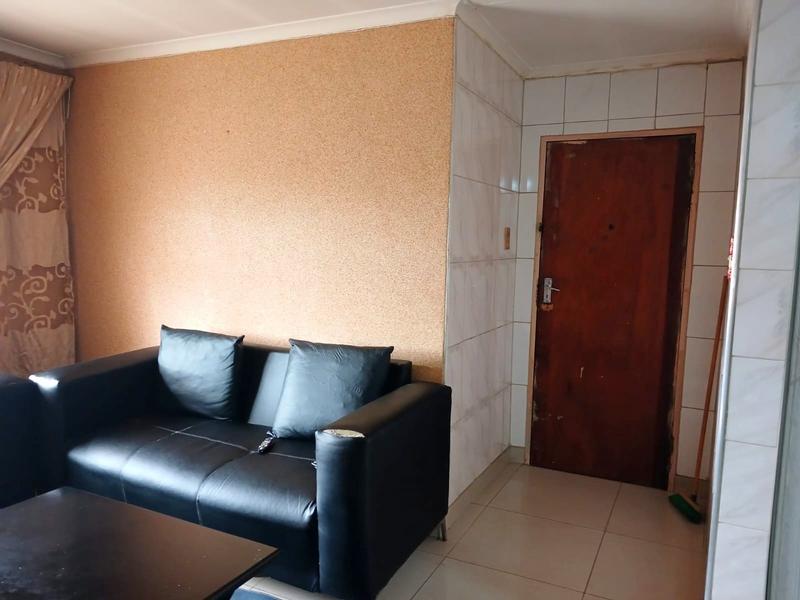 To Let 3 Bedroom Property for Rent in Jabulani Gauteng