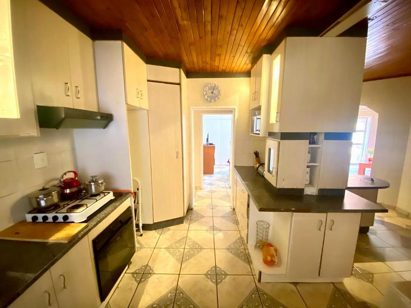 4 Bedroom Property for Sale in Fleurhof Gauteng