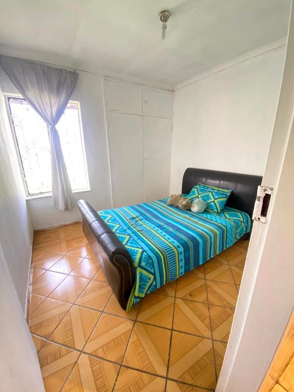 4 Bedroom Property for Sale in Fleurhof Gauteng