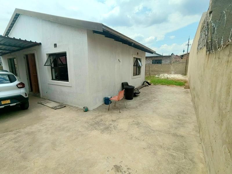 2 Bedroom Property for Sale in Meadowlands Gauteng