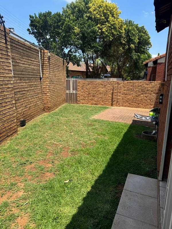 2 Bedroom Property for Sale in Equestria Gauteng