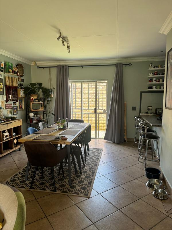 2 Bedroom Property for Sale in Equestria Gauteng