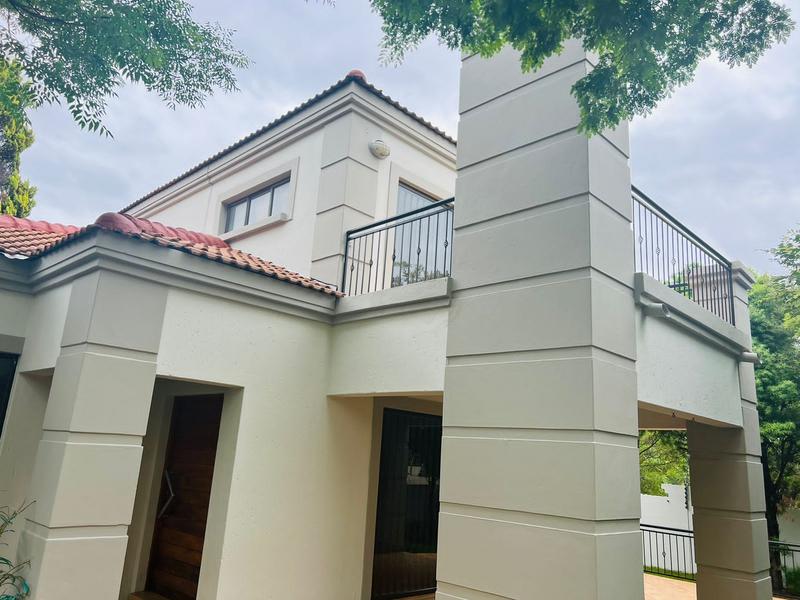 To Let 4 Bedroom Property for Rent in Douglasdale Gauteng