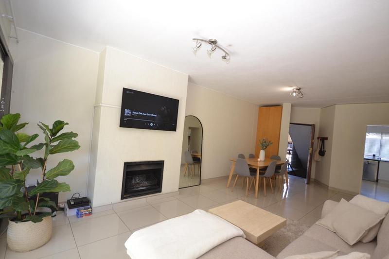 To Let 2 Bedroom Property for Rent in Hyde Park Gauteng