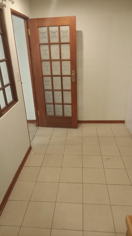 To Let 1 Bedroom Property for Rent in Observatory Gauteng