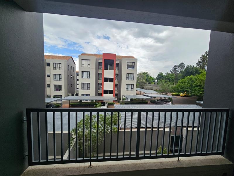 To Let 1 Bedroom Property for Rent in Lonehill Gauteng