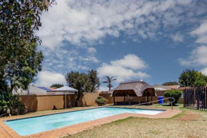 2 Bedroom Property for Sale in Meyersdal Gauteng