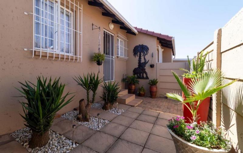 2 Bedroom Property for Sale in Meyersdal Gauteng