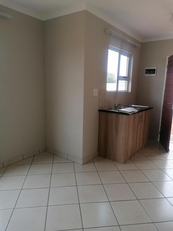 2 Bedroom Property for Sale in Dersley Gauteng