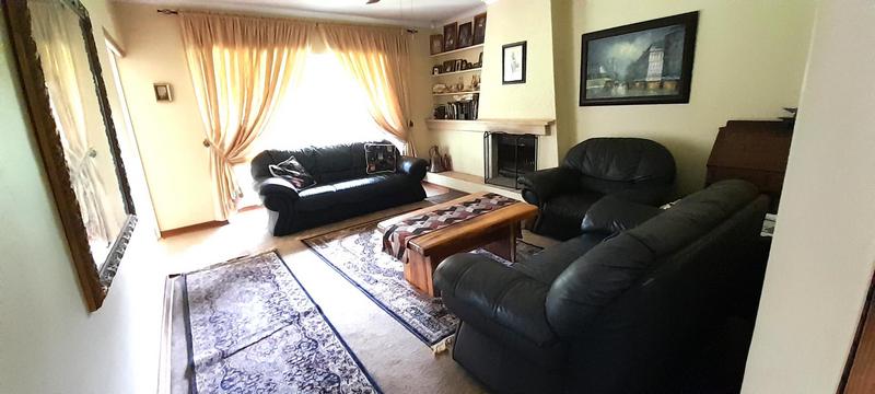 5 Bedroom Property for Sale in Eldoraigne Gauteng