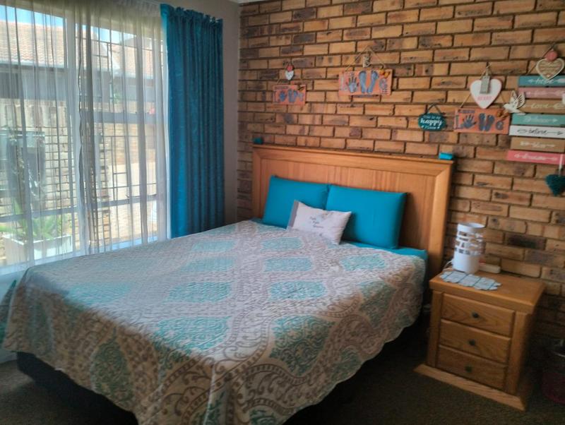 3 Bedroom Property for Sale in Noordheuwel Gauteng