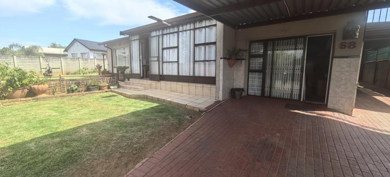 4 Bedroom Property for Sale in Mindalore Gauteng