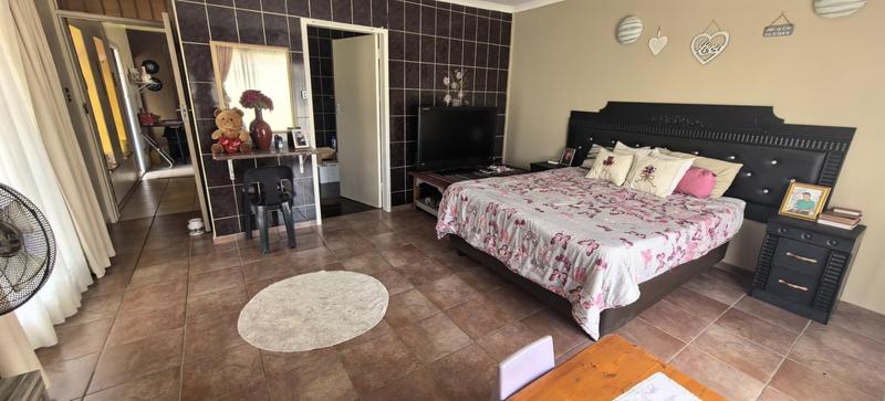 4 Bedroom Property for Sale in Mindalore Gauteng