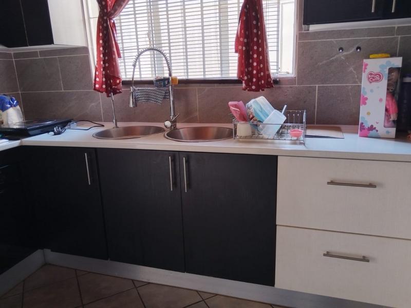 4 Bedroom Property for Sale in Pretoria Gardens Gauteng