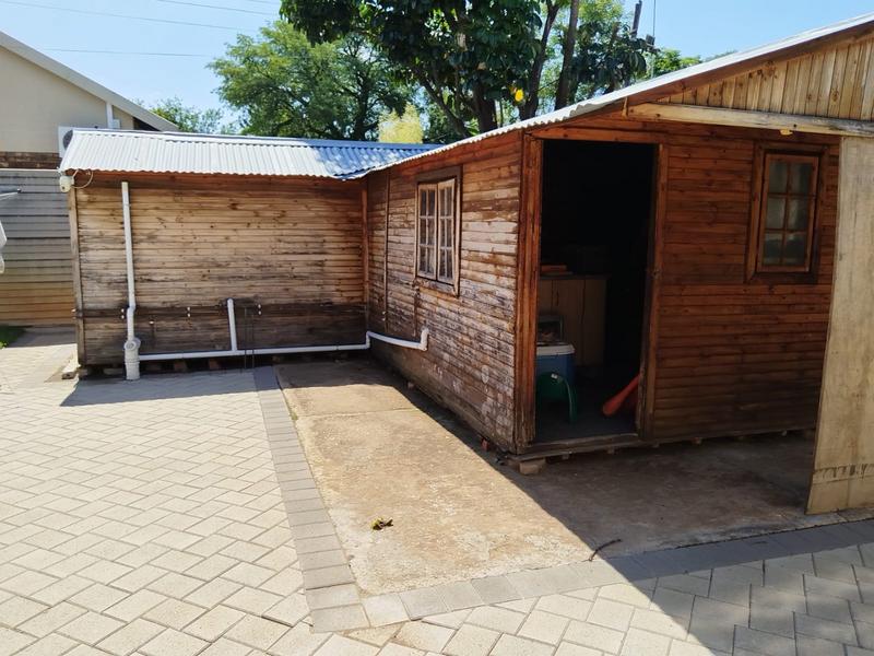 4 Bedroom Property for Sale in Pretoria Gardens Gauteng