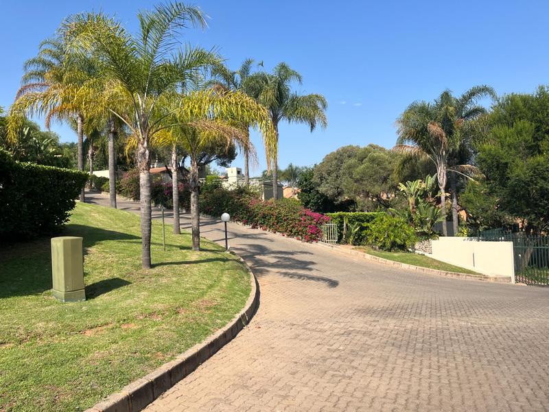 To Let 2 Bedroom Property for Rent in Waterkloof A H Gauteng