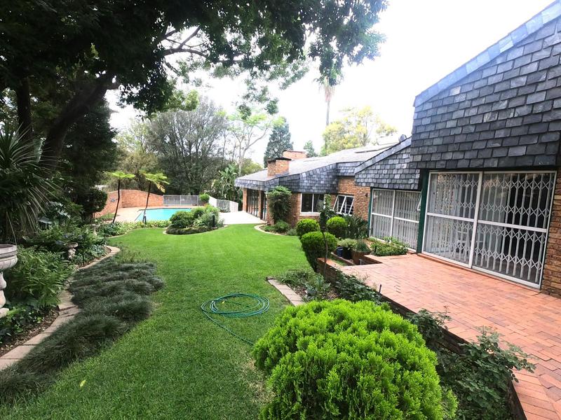 4 Bedroom Property for Sale in Morningside Manor Gauteng