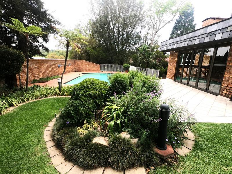 4 Bedroom Property for Sale in Morningside Manor Gauteng